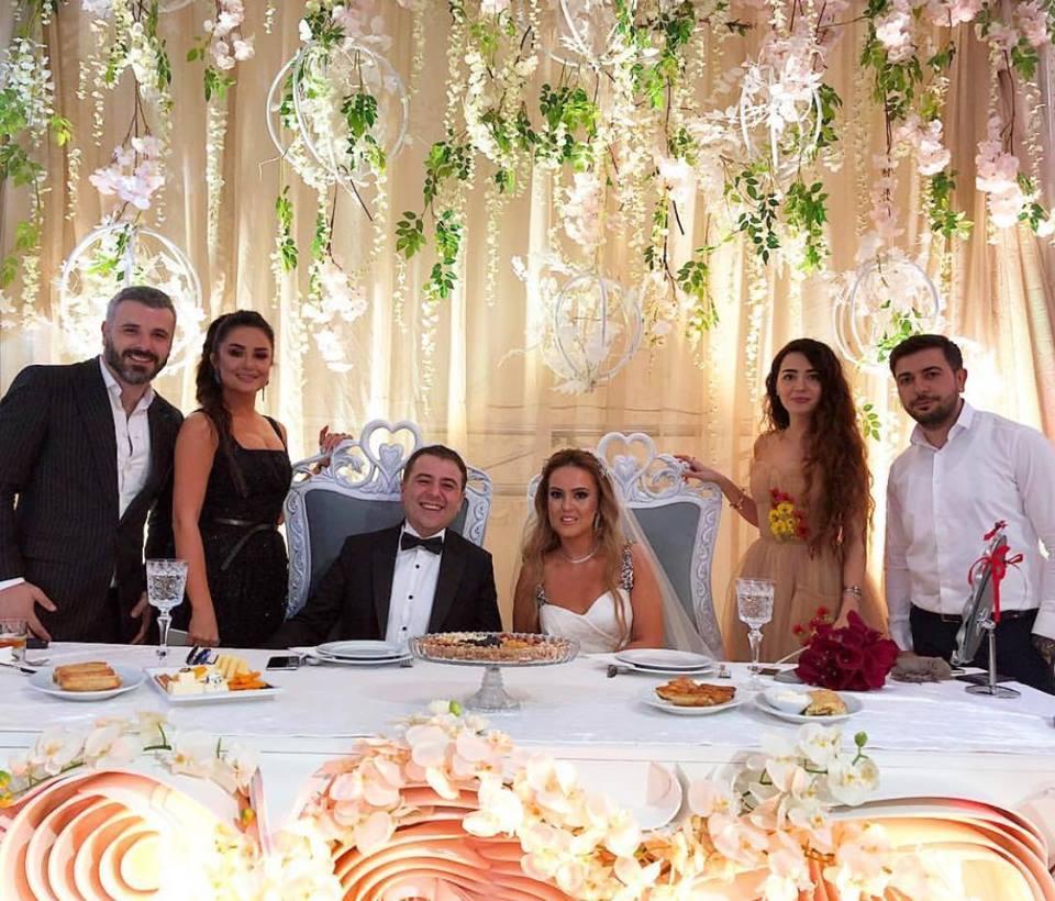 Şou əhli Ağsaqqalın toyunda -  VİDEO + FOTO